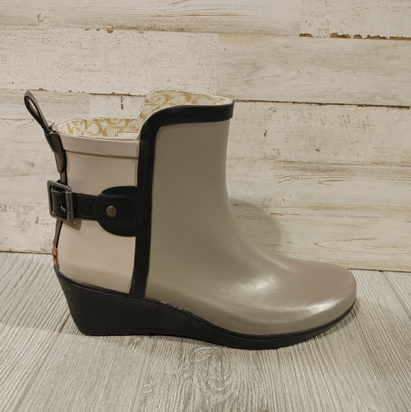 chooka Shoes - Classy Chooka ankle rain boots wedge heel buckle detail sz 8